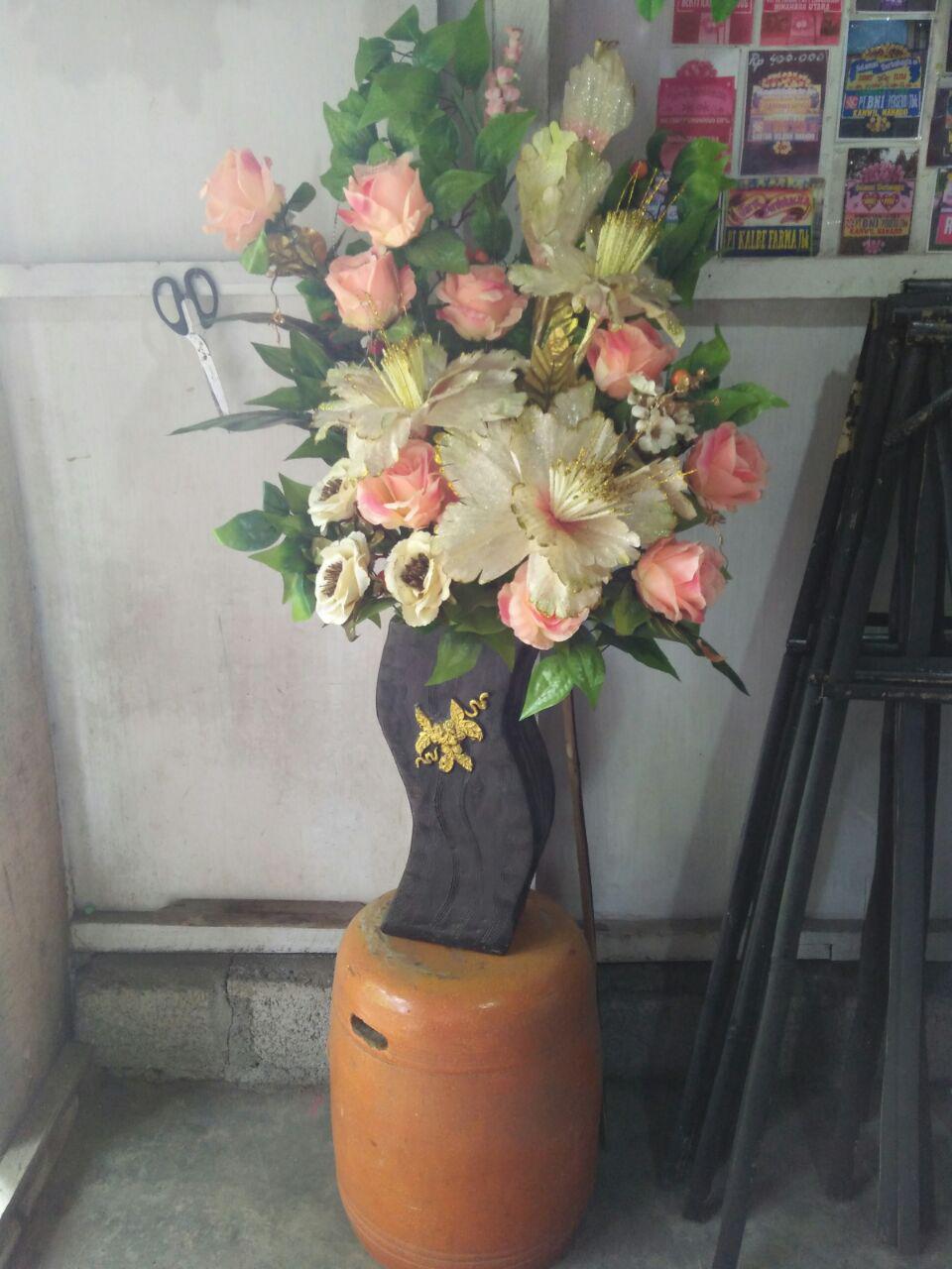 Detail Bunga Sudut Rumah Nomer 26