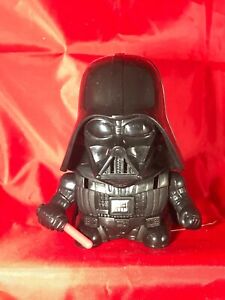 Detail Burger King Darth Vader Nomer 2