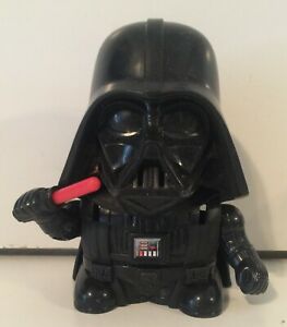 Detail Burger King Darth Vader Nomer 6