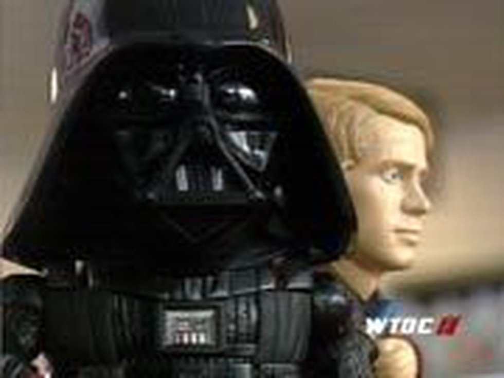 Detail Burger King Darth Vader Nomer 8