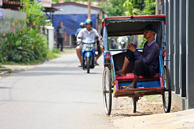 Detail Gambar Abang Tukang Becak Nomer 6