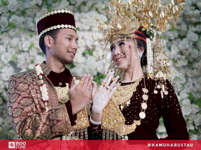 Detail Gambar Adat Istiadat Pernikahan Jawa Tengah Nomer 45