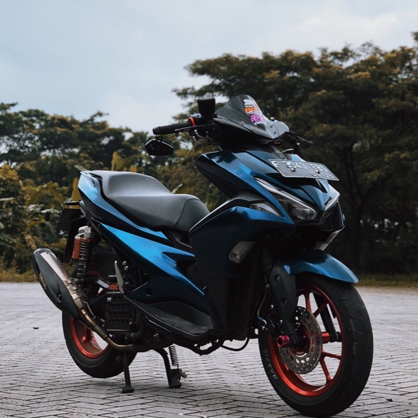 Detail Gambar Aerox Modifikasi Nomer 14