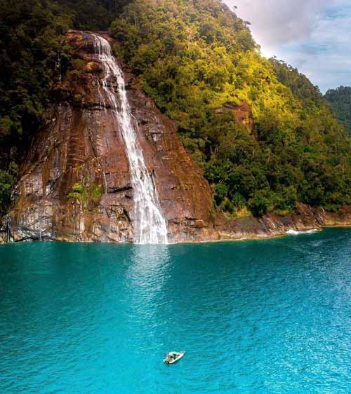 Detail Gambar Air Terjun Di Indonesia Nomer 25