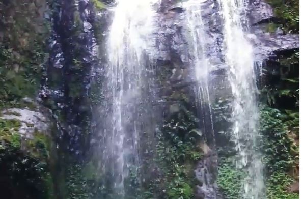 Detail Gambar Air Terjun Yang Ada D Surat Arahman Nomer 12