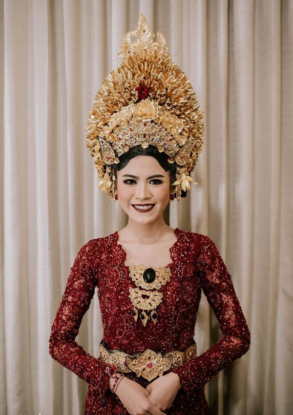 Detail Gambar Aksesoris Pengantin Nomer 35