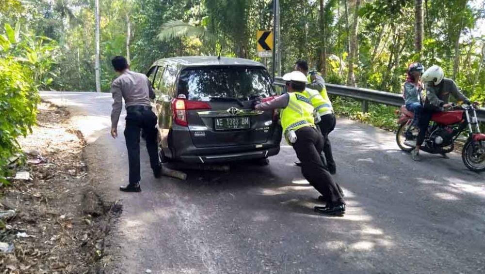 Detail Gambar Aksi Polisi Udara Nomer 15