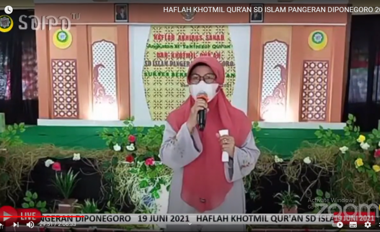 Detail Gambar Al Quran Dengan Tulisan Khotmil Versi Kartun Nomer 43