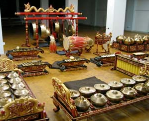 Detail Gambar Alat Gamelan Nomer 57