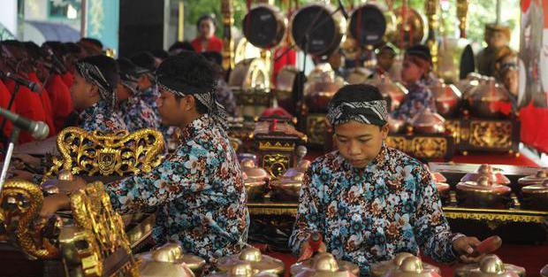 Detail Gambar Alat Musik Gamelan Dari Jawa Tengah Nomer 54