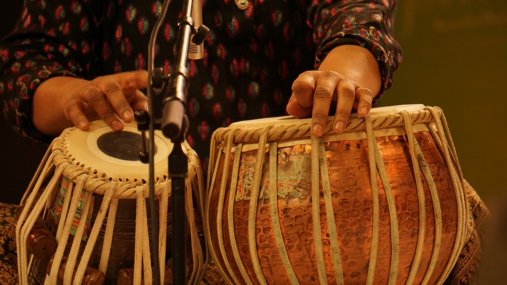 Detail Gambar Alat Musik Hindustan Tabla Nomer 40