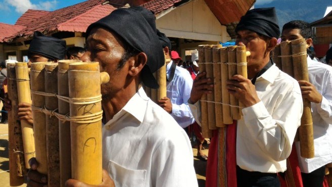 Detail Gambar Alat Musik Sulawesi Barat Nomer 45