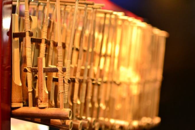 Detail Gambar Alat Musik Tradisional Angklung Nomer 31