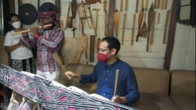 Detail Gambar Alat Musik Tradisional Batak Toba Nomer 54