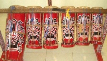 Detail Gambar Alat Musik Tradisional Batak Toba Nomer 7