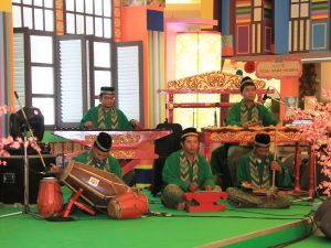 Detail Gambar Alat Musik Tradisional Betawi Nomer 21