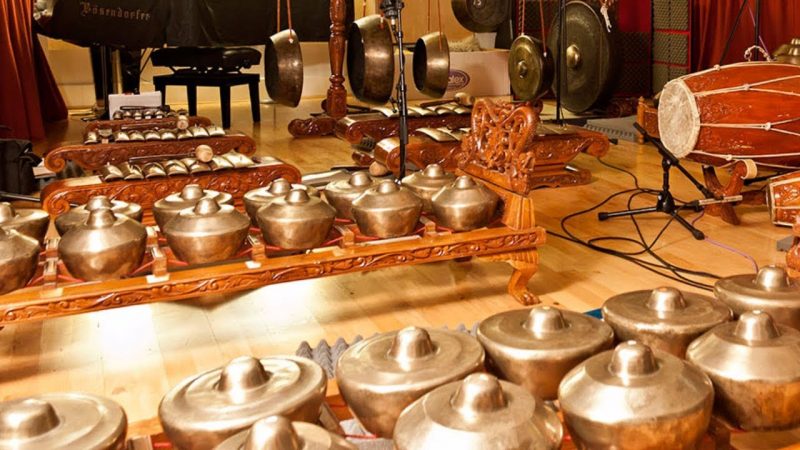 Detail Gambar Alat Musik Tradisional Gamelan Nomer 16