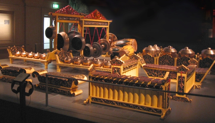 Detail Gambar Alat Musik Tradisional Gamelan Nomer 10