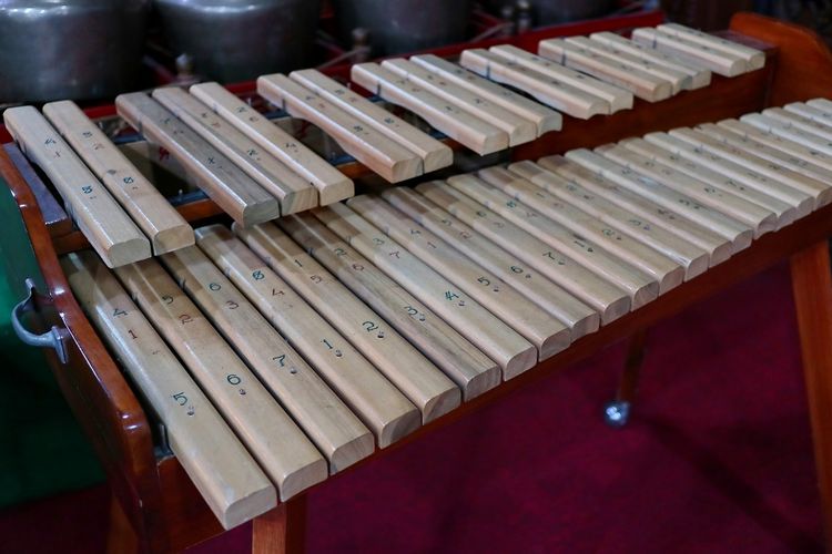 Detail Gambar Alat Musik Tradisional Kolintang Nomer 2