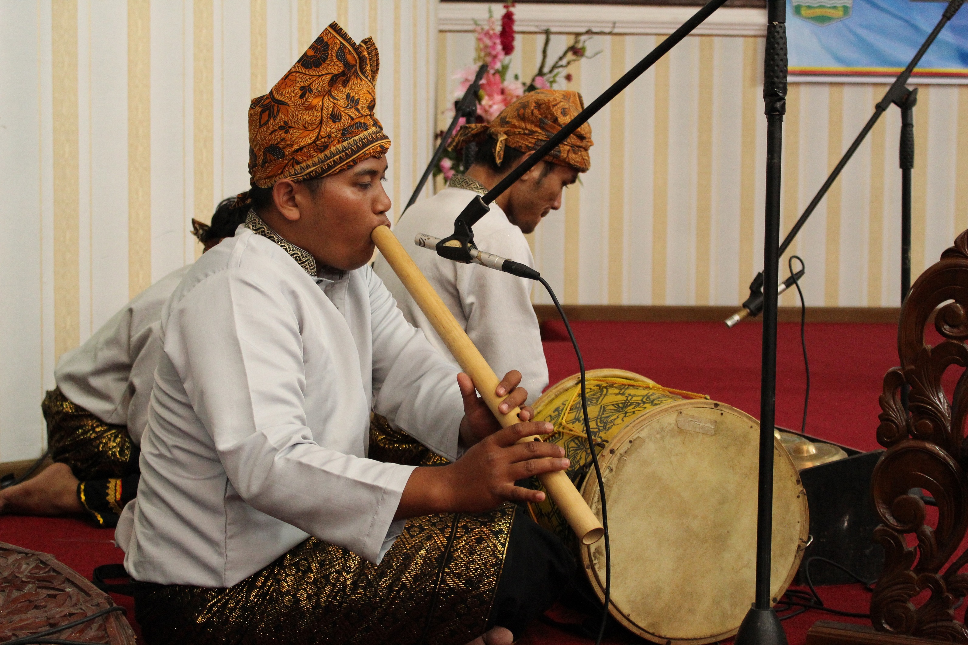 Detail Gambar Alat Musik Tradisional Minangkabau Nomer 28