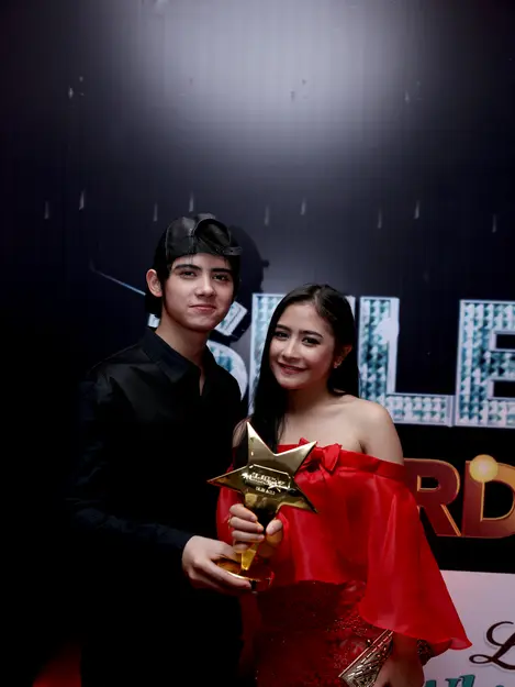 Detail Gambar Aliando Dan Prily Nomer 48