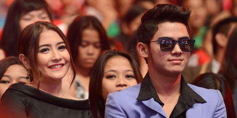 Detail Gambar Aliando Dan Prily Nomer 55
