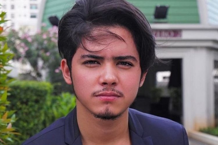 Detail Gambar Aliando Syarief Nomer 9