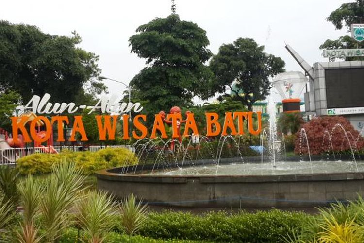 Detail Gambar Alun Alun Kota Batu Nomer 22