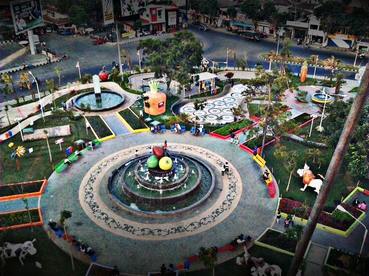 Detail Gambar Alun Alun Kota Batu Nomer 42