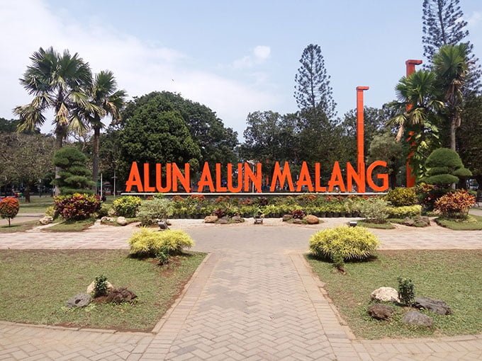 Detail Gambar Alun Alun Kota Malang Nomer 16