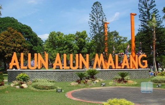 Detail Gambar Alun Alun Kota Malang Nomer 21