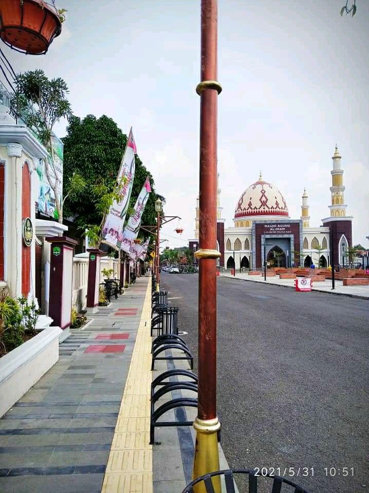 Detail Gambar Alun Alun Majalengka Nomer 45