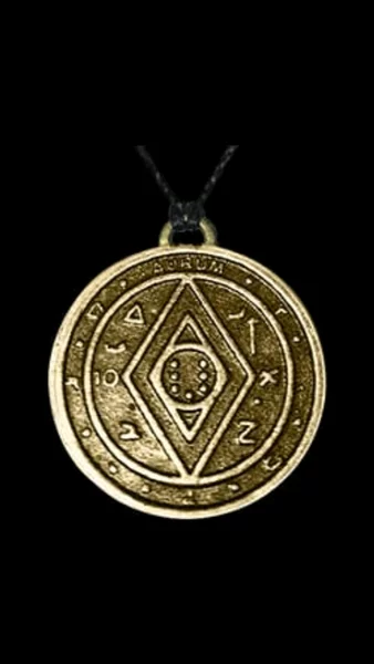 Detail Gambar Amulet Keberuntungan Nomer 23