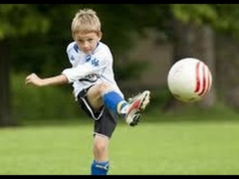 Detail Gambar Anak Anak Bermain Bola Nomer 36