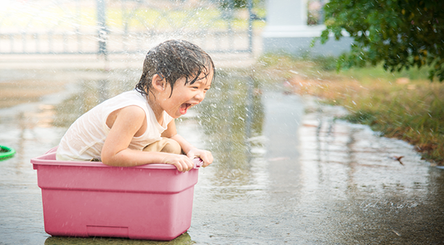 Detail Gambar Anak Anak Kecil Bermain Nomer 52