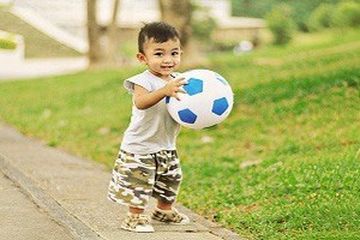 Detail Gambar Anak Anak Main Bola Nomer 45