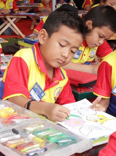 Detail Gambar Anak Anak Mewarnai Nomer 54