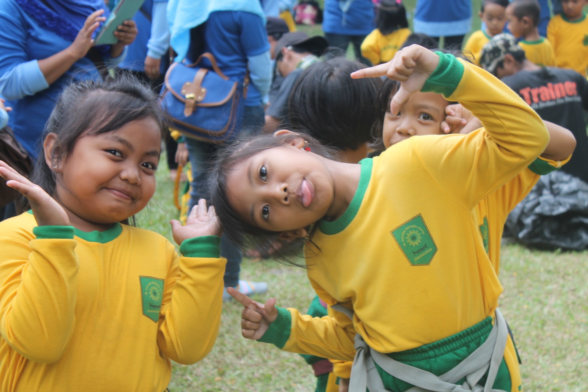 Detail Gambar Anak Anak Sekolah Tk Nomer 29