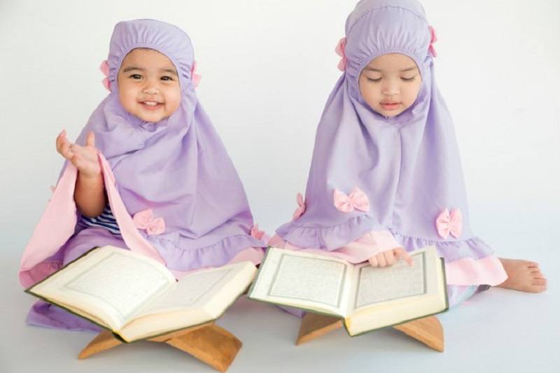 Detail Gambar Anak Baca Alquran Nomer 9