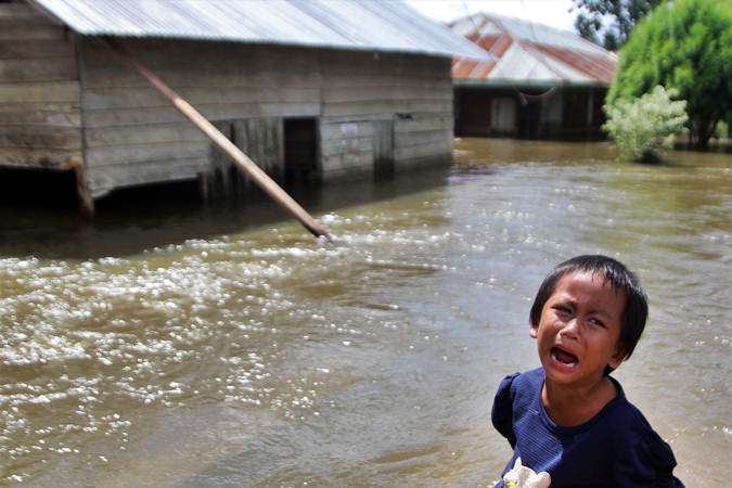 Detail Gambar Anak Banjir Nomer 49