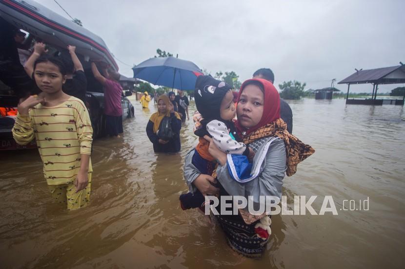 Detail Gambar Anak Banjir Nomer 51