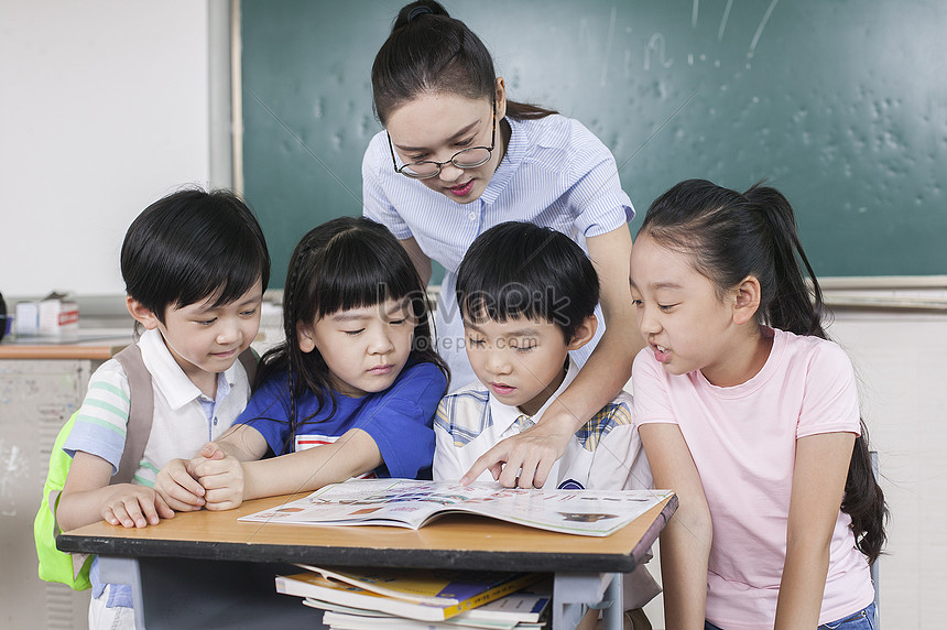 Detail Gambar Anak Belajar Dengan Teman Nomer 17