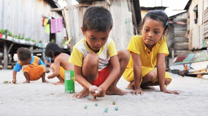 Detail Gambar Anak Belajar Dengan Teman Nomer 36