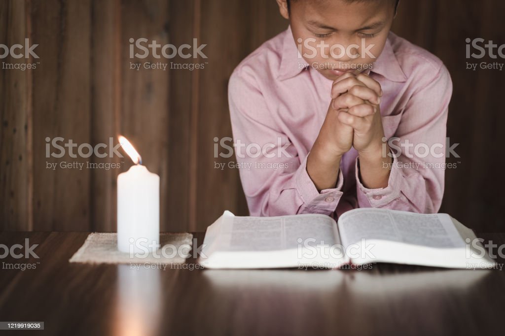 Detail Gambar Anak Berdoa Nomer 53
