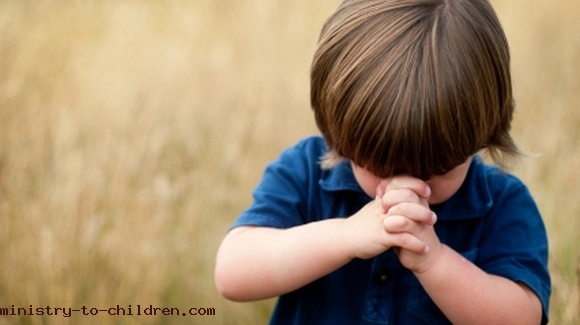 Detail Gambar Anak Berdoa Kristen Nomer 3