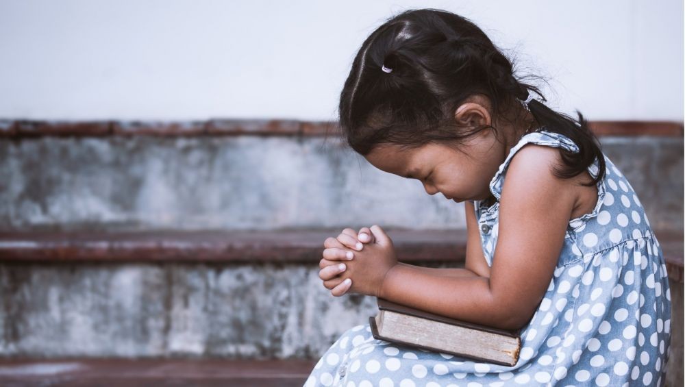 Detail Gambar Anak Berdoa Kristen Nomer 7