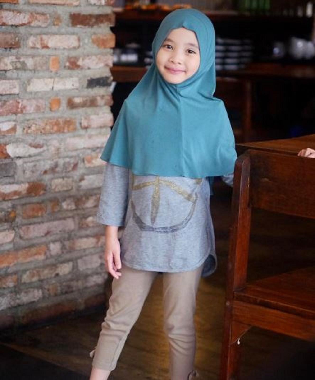 Detail Gambar Anak Berhijab Nomer 34