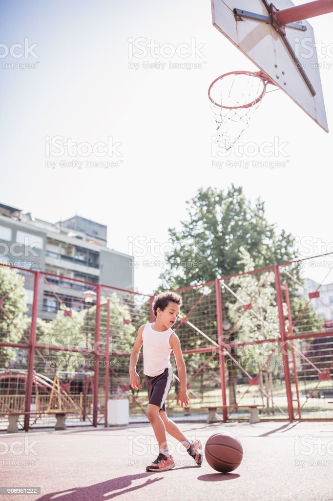 Detail Gambar Anak Bermain Basket Nomer 25