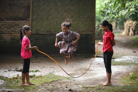 Detail Gambar Anak Bermain Lompat Tali Nomer 39