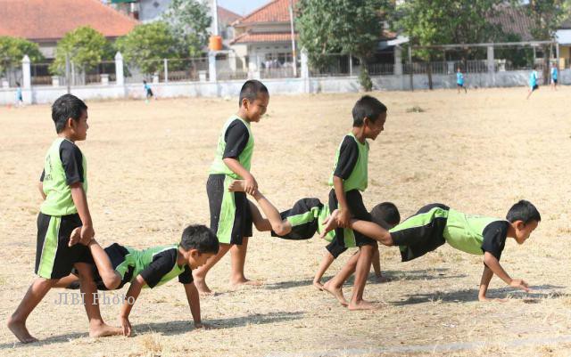 Detail Gambar Anak Berolahraga Nomer 27